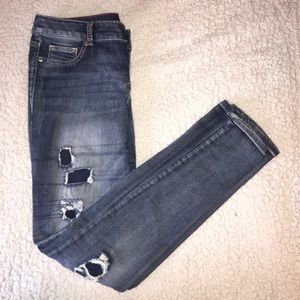 Stretchy ripped jeans